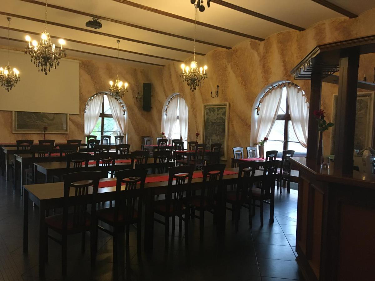 Penzion A Pivnice Varna Velká Bystřice Exterior foto