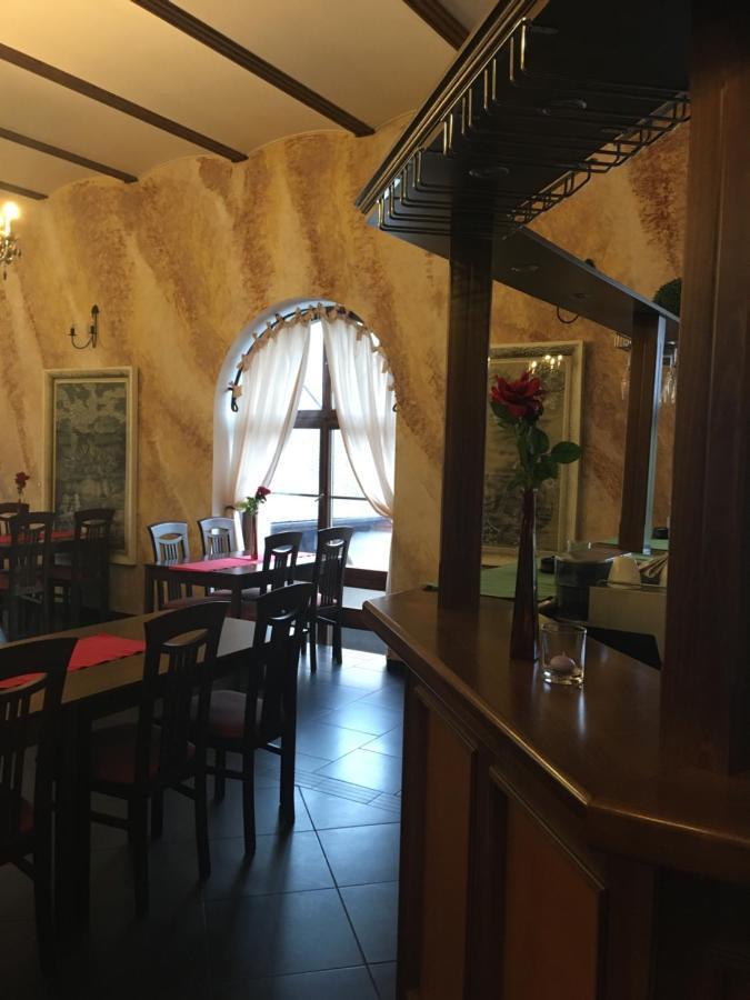 Penzion A Pivnice Varna Velká Bystřice Exterior foto